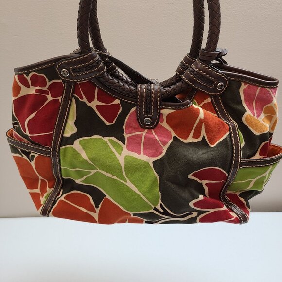 Fossil Floral Canvas & Leather Shoulder Bag With Braided Handles & Logo Key Fob - Picture 5 of 7